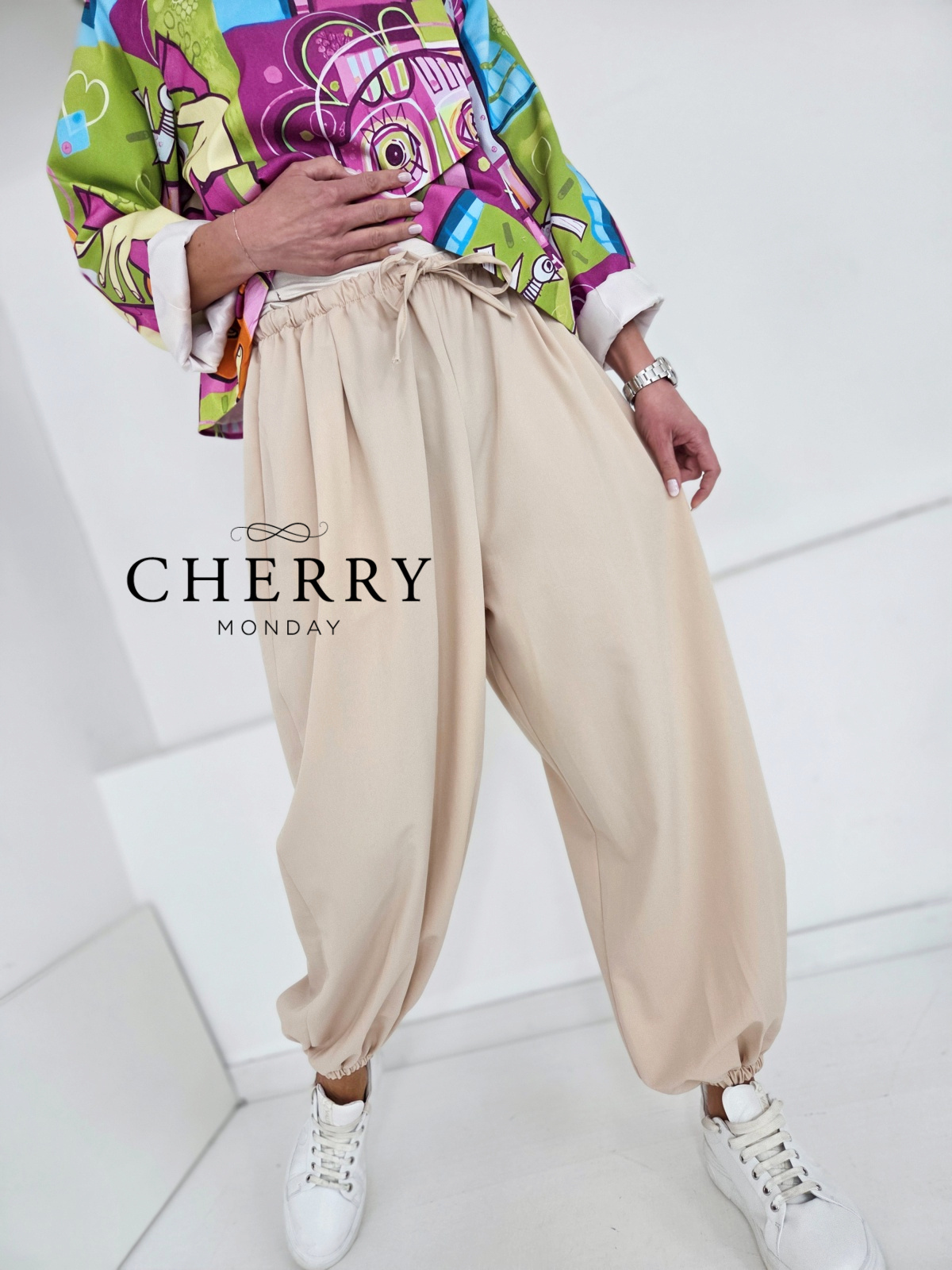 Široke hlače na patent