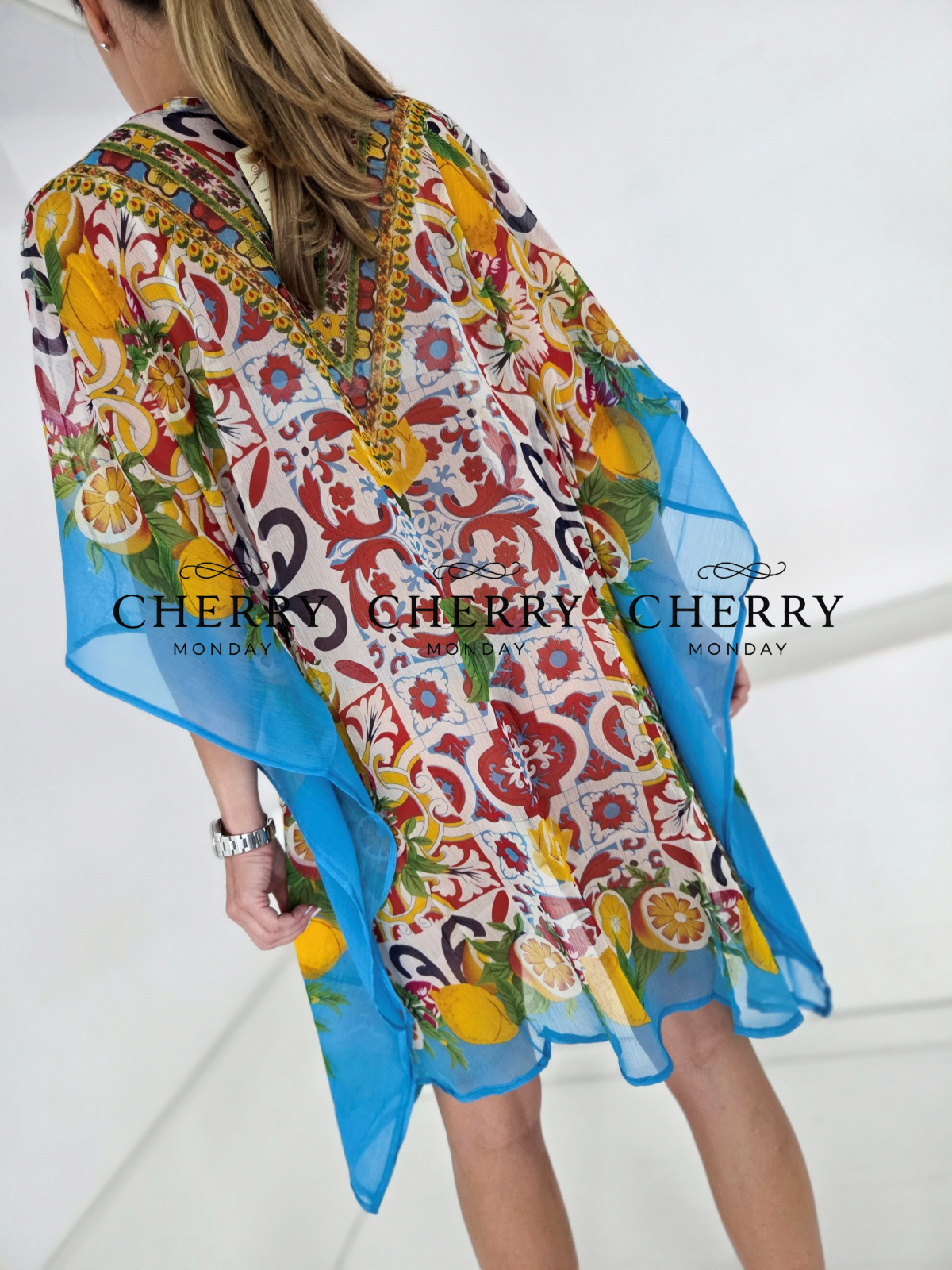 Lahkotni kaftan s potiskom