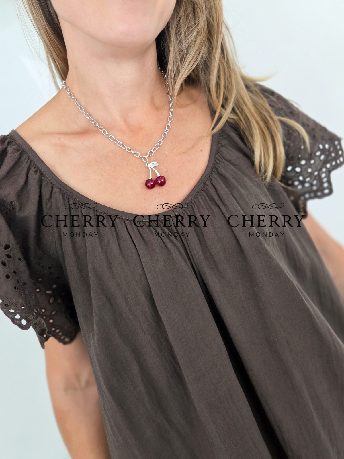 Krajša ogrlica Cherry