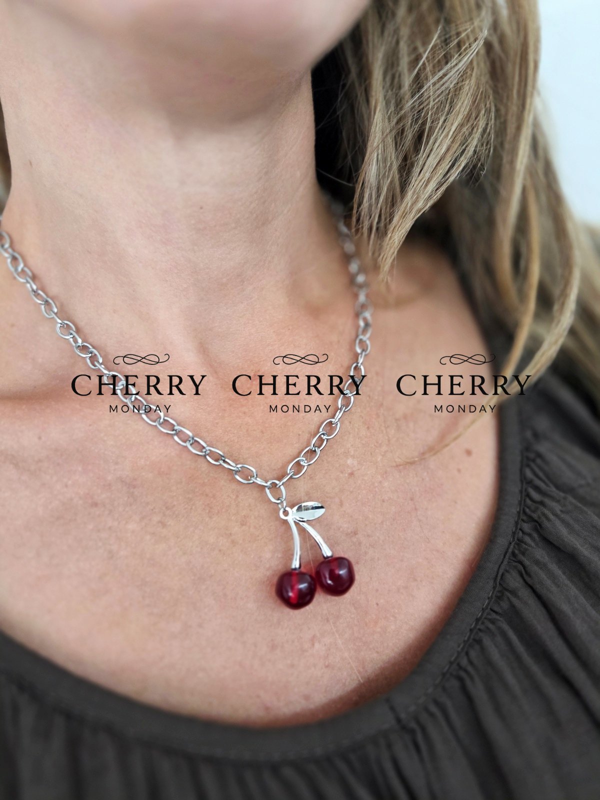 Krajša ogrlica Cherry