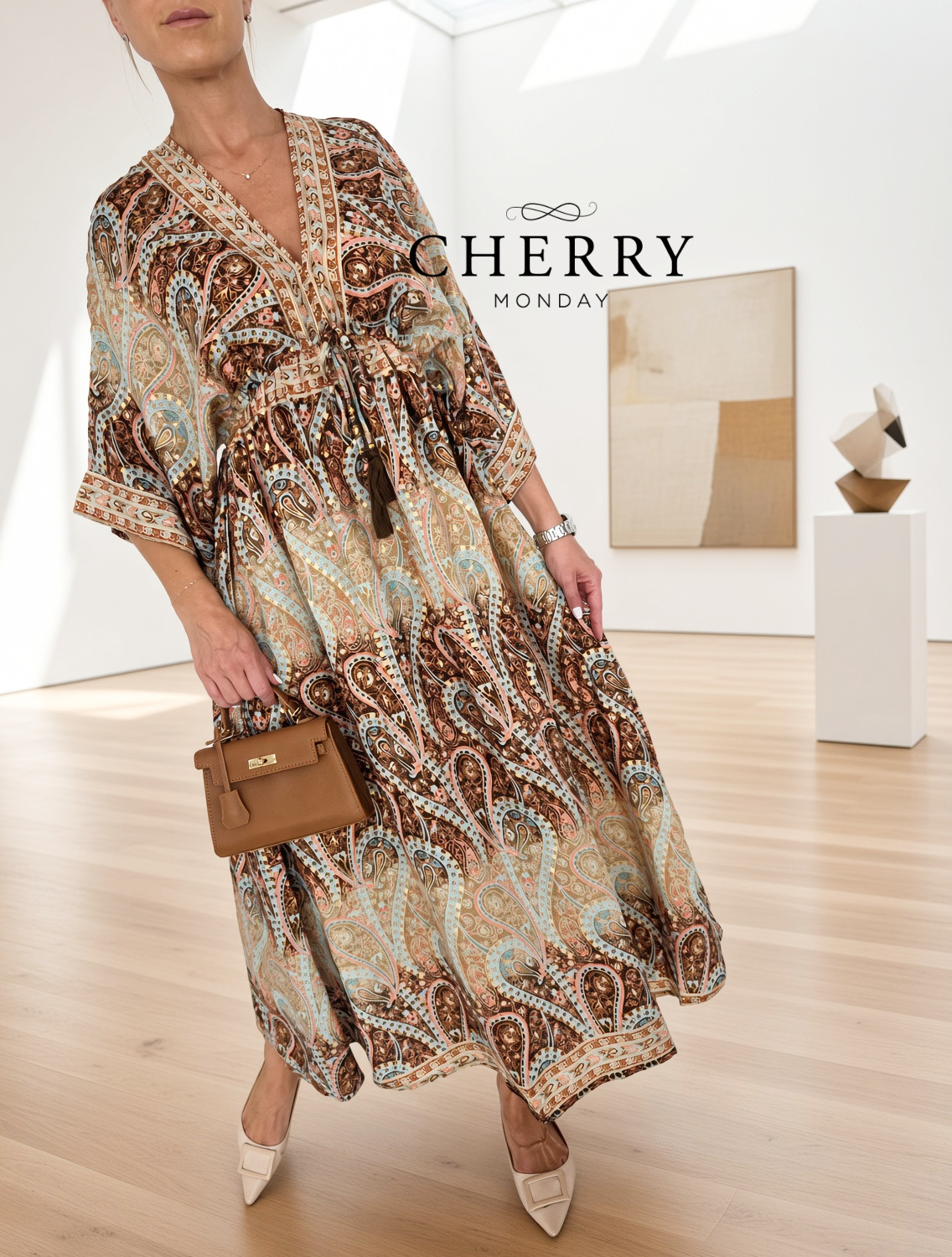 Dolgi kaftan v boho stilu