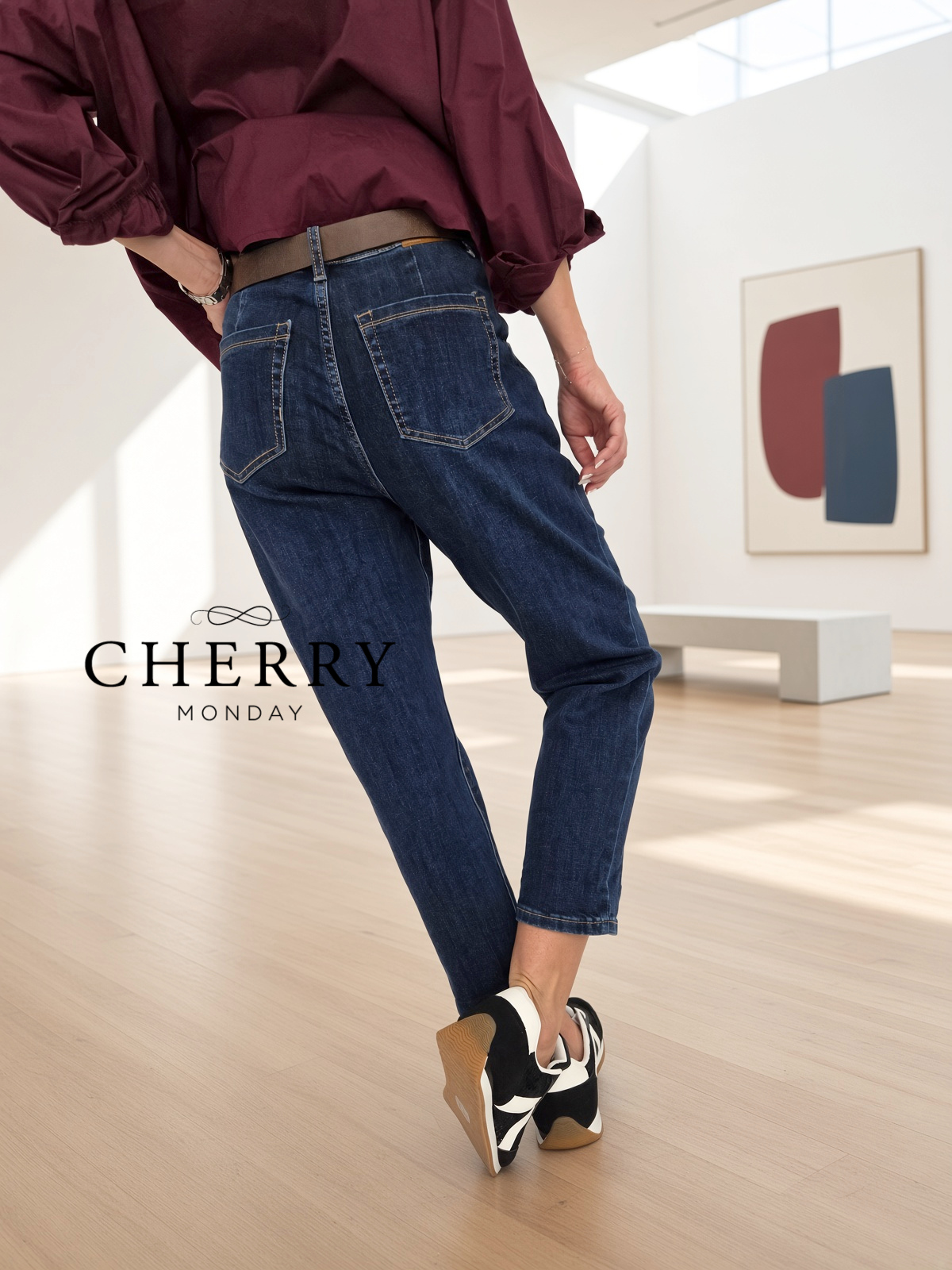Jeans hlace z rjavim pasom (3) Jeans hlače z rjavim pasom