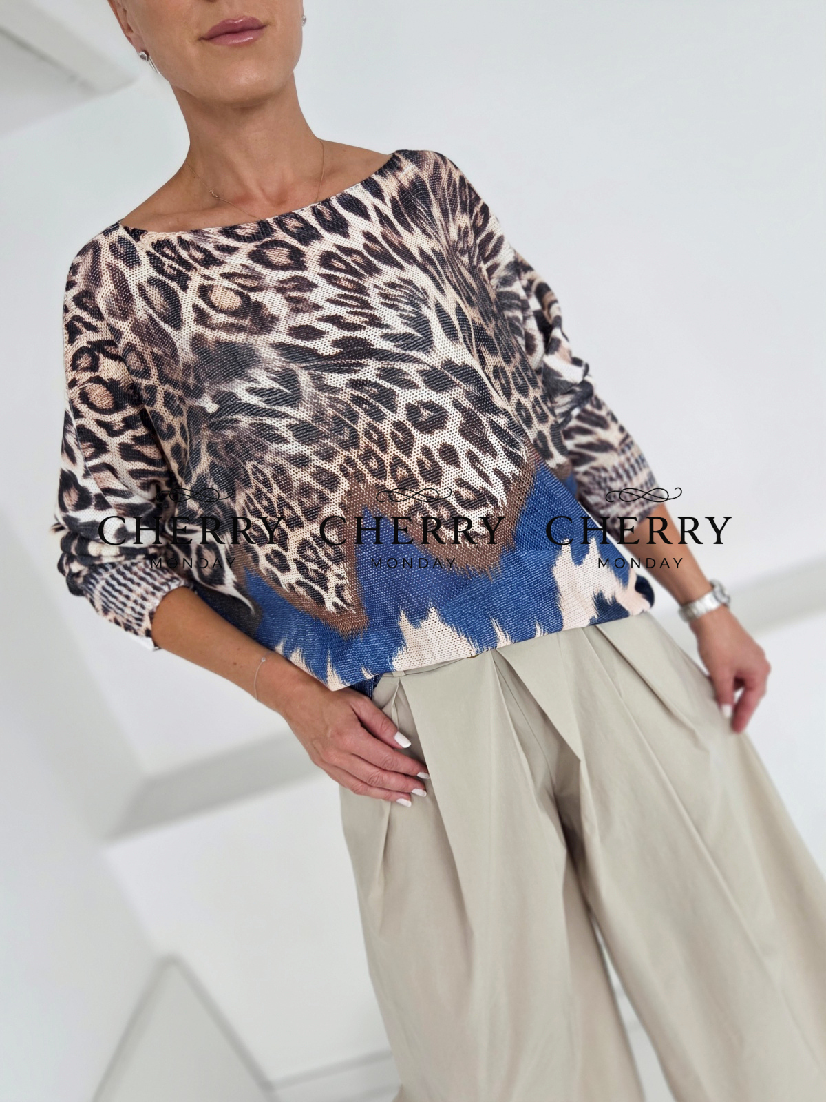 Modni pulover leopardjega vzorca
