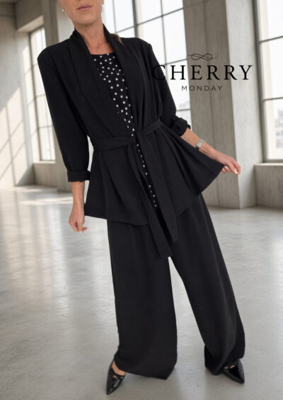 Eleganten plus size komplet hlače in blazer