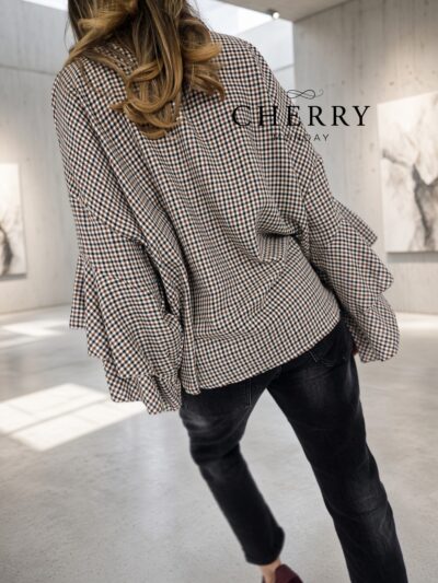Modna karo srajca