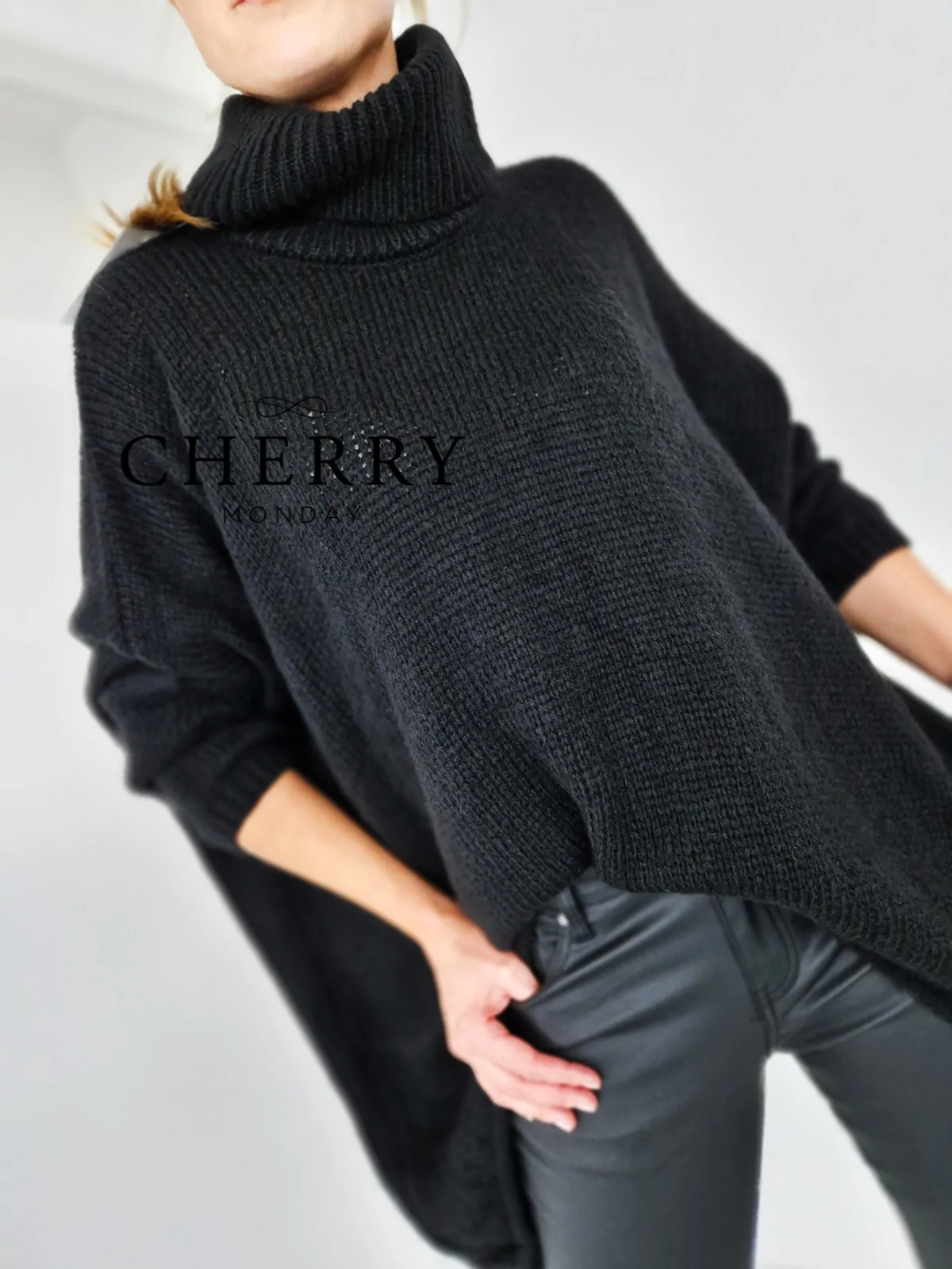 Asimetricen pulover sirokega kroja 3