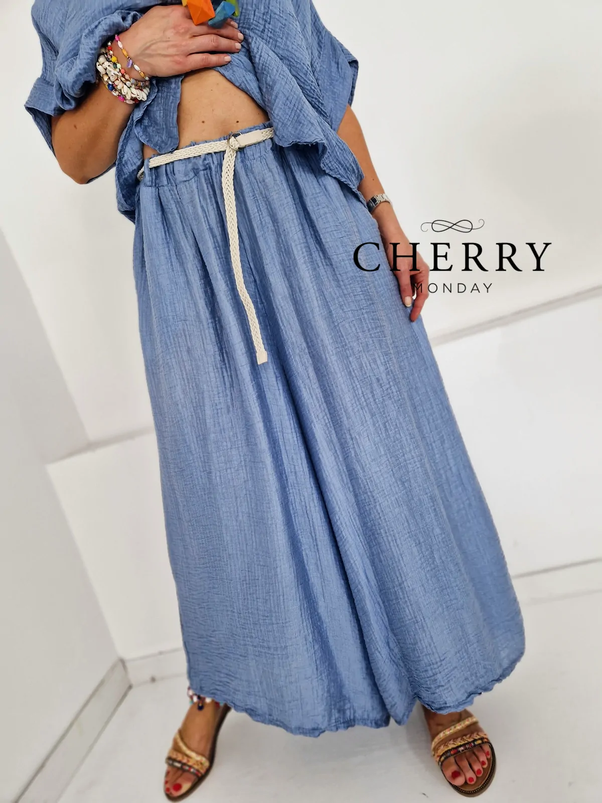 Lahkotne poletne hlače