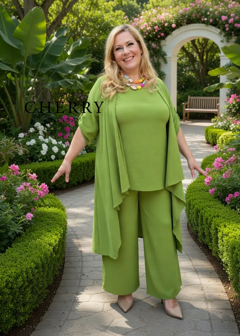 Lahkotni komplet majice, jope in hlač