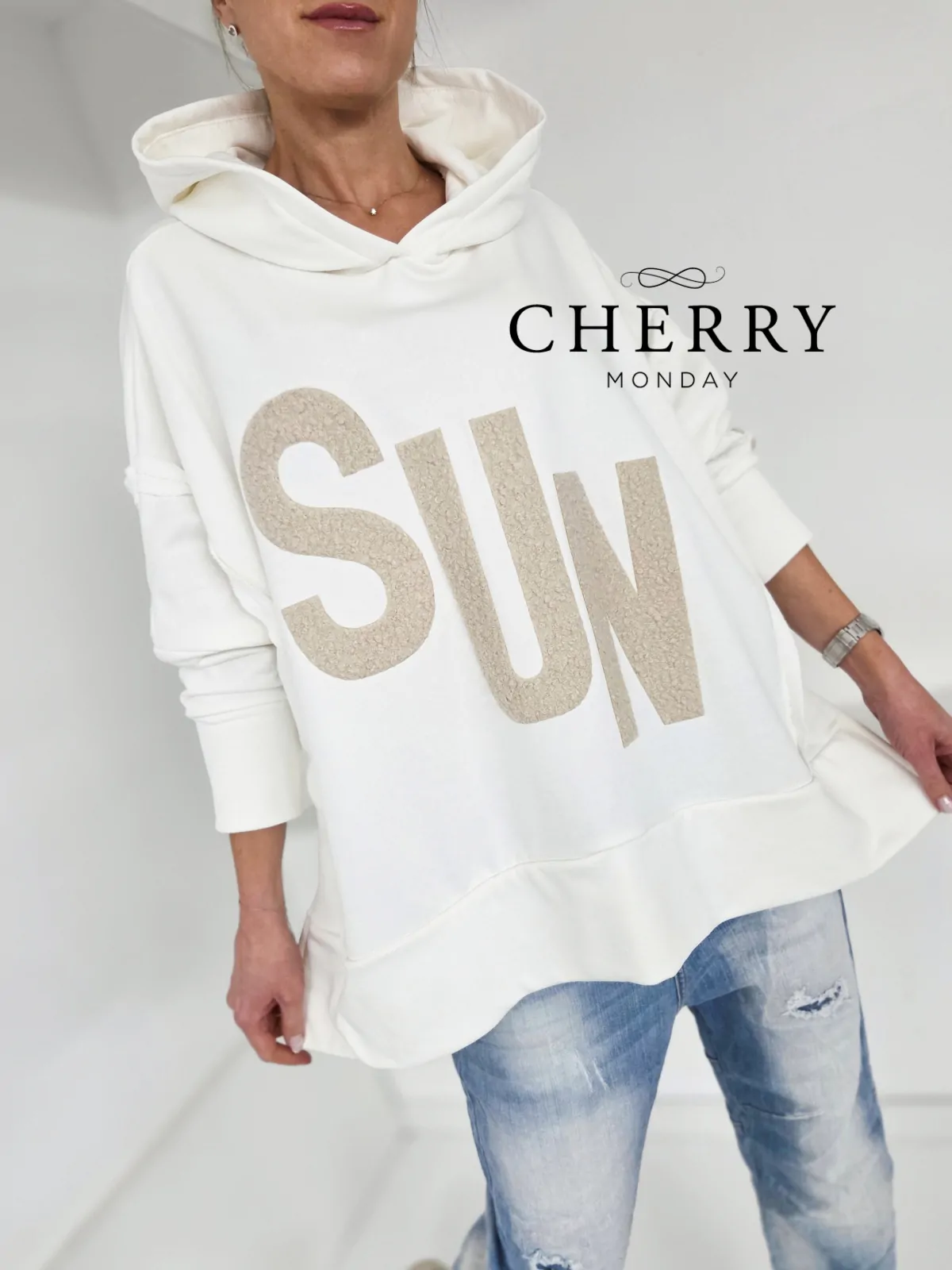 Trendovski pulover s kapuco (5) Trendovski pulover s kapuco