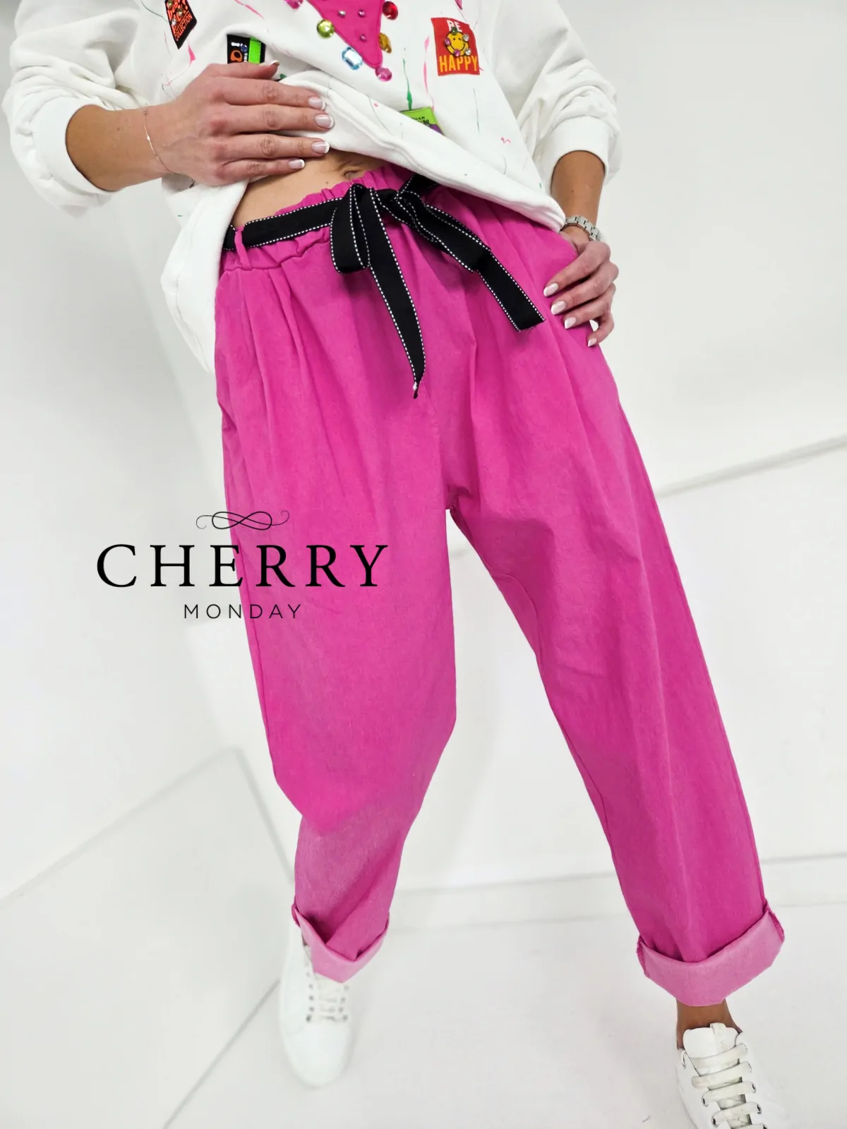 Udobne PLUS SIZE hlače s pasom