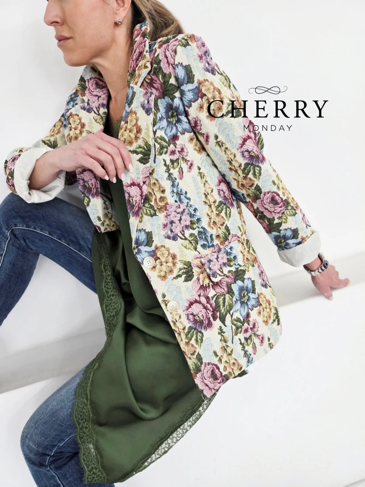 Blazer cvetličnega motiva