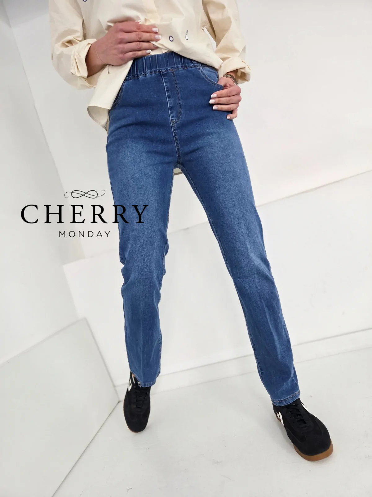 Elastične PLUS SIZE jeans hlače