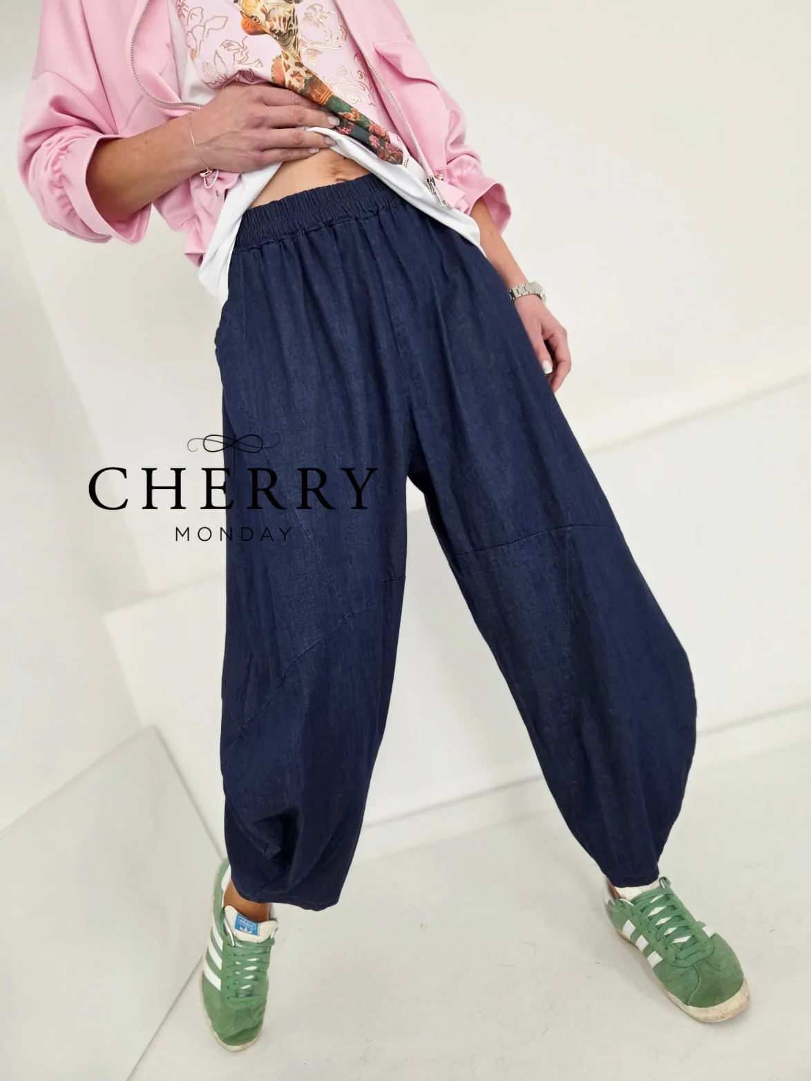 Široke hlače z žepi