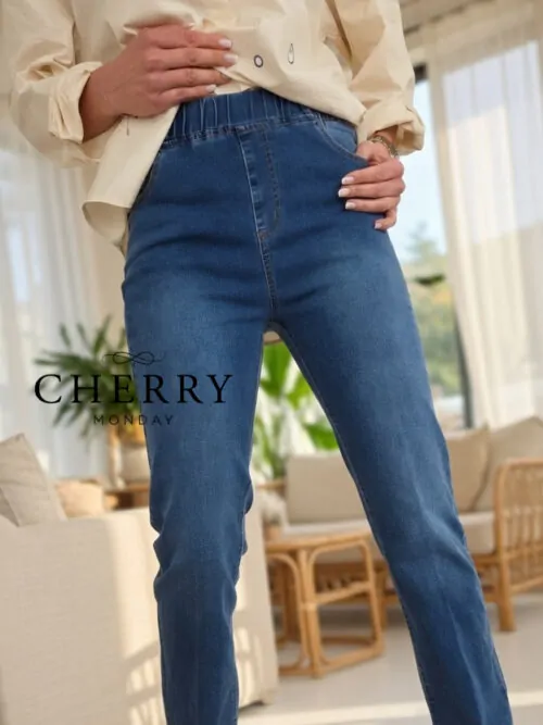 grok_image_1782883680875 Elastične PLUS SIZE jeans hlače